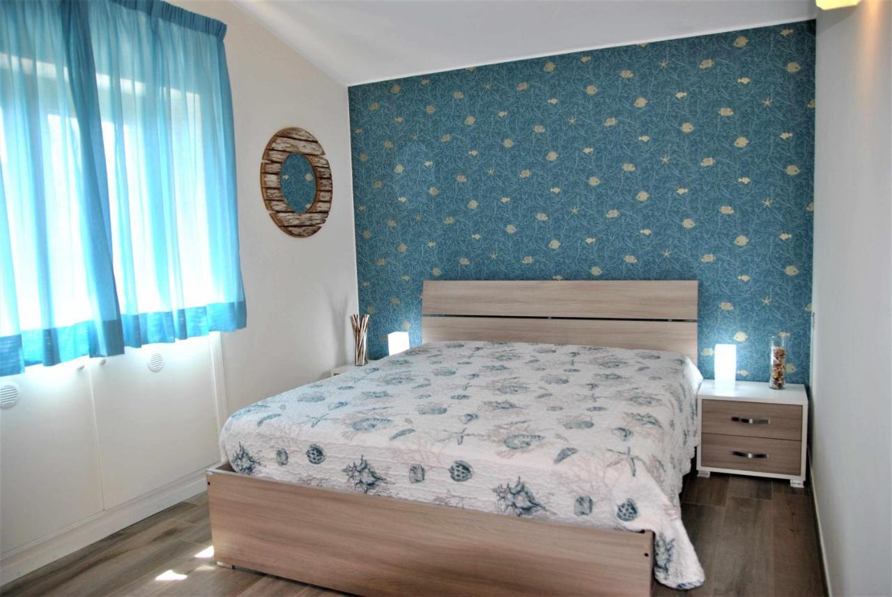 Ferienwohnung Casa Dinky Attico Con Terrazza Vista Mare Formia Exterior foto